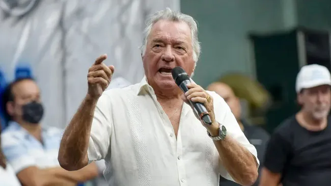 Luis Barrionuevo renovó su liderazgo en la UTHGRA: cumplirá su mandato cuando tenga 87 años
