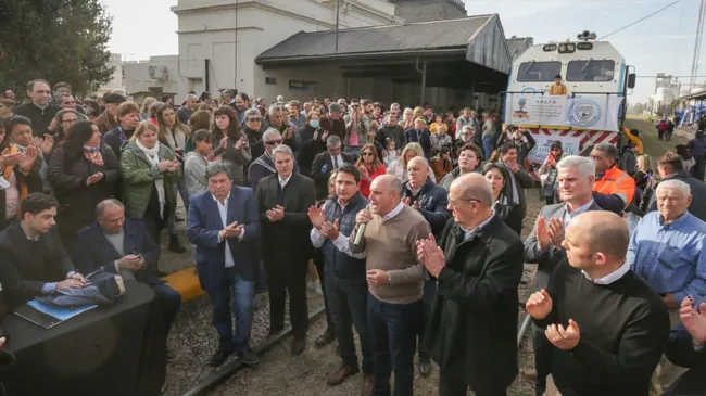 Sergio Massa: “Vuelve a fluir sangre por las venas de la provincia gracias a la reactivación del sistema ferroviario"