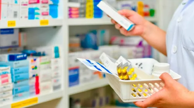 Por falta de dólares, laboratorios advierten posible desabastecimiento de medicamentos