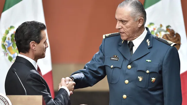 Ex ministro de Defensa de México detenido en Estados Unidos por narcotráfico