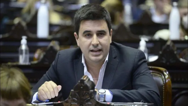 Diputado peronista tras los vetos de Milei calificó al Gobierno como "profundamente jodido y cruel"