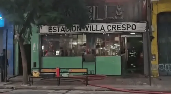 Incendio en una parrilla de Villa Crespo: asistieron a tres hombres