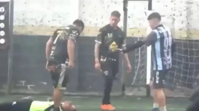 Habló el árbitro agredido en un partido de fútbol amateur en Sarandí: "Me podría haber matado"