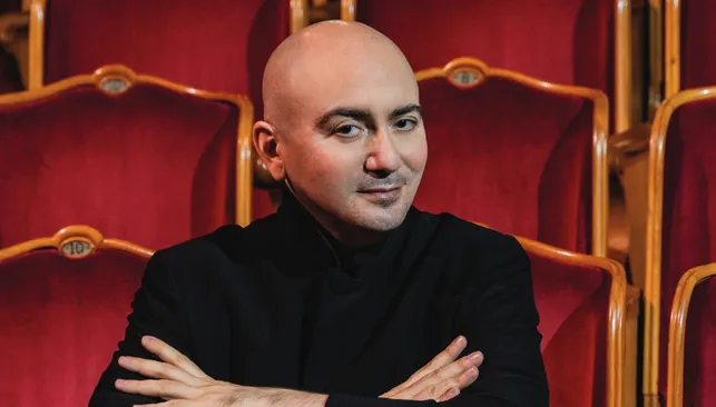 Pablo Ramírez estrenó Carmen en São Paulo y revolucionó el Teatro Municipal con sus piezas con sello argentino