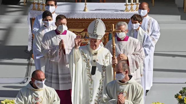 El Papa Francisco expresó su preocupación por los refugiados: “Que el entendimiento y el diálogo se impongan”