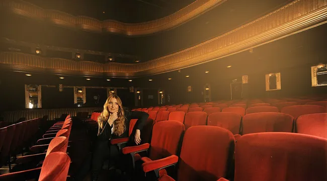 Carla Calabrese: "Amo ser parte de la movida teatral de Buenos Aires"