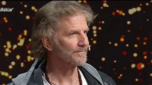 Facundo Arana se emocionó hasta las lágrimas en "PH, Podemos Hablar"