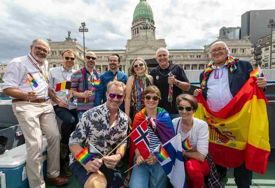 Cómo fue la Marcha del Orgullo de los embajadores extranjeros en Argentina