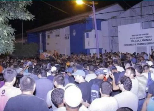 A más de una década del acuartelamiento, sobreseyeron a 6 policías acusados de sedición en Chaco