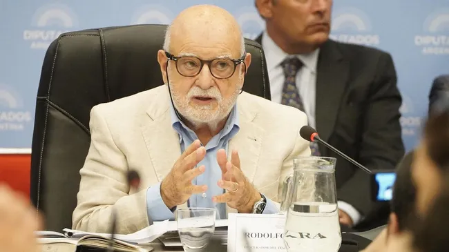Un ex funcionario de Javier Milei avaló la cláusula transitoria de la Constitución provincial y descartó la intervención a Formosa