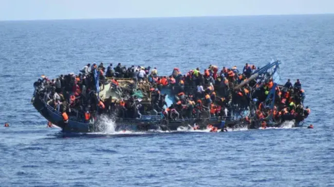 Un barco con migrantes africanos se hundió frente a Yemen: hay 68 muertos confirmados y 74 personas desaparecidas