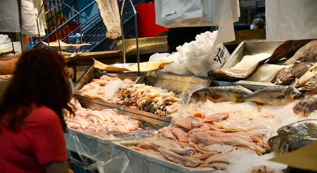 Precio del pescado en Semana Santa: cuánto cuesta en el Mercado Central y cuáles son las ofertas