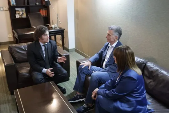 Hay tensión entre Javier Milei y Mauricio Macri porque quieren lo mismo