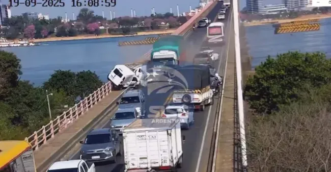 Choque en el Puente General Belgrano: la defensa del camionero aseguró que no hubo consumo de drogas