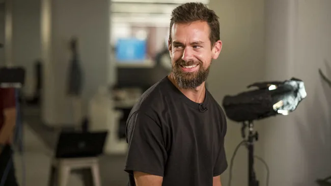 Jack Dorsey, cofundador de Twitter, despidió a la mitad del personal de su empresa por la adopción de Inteligencia Artificial