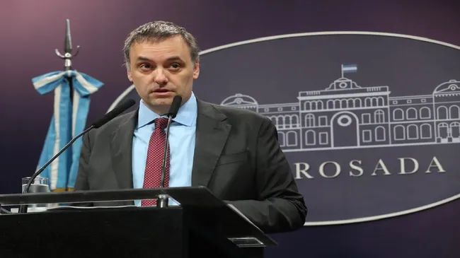 Especialista en transparencia sobre Adorni: "Esto contradice todos los discursos del presidente sobre la moral como política de Estado"