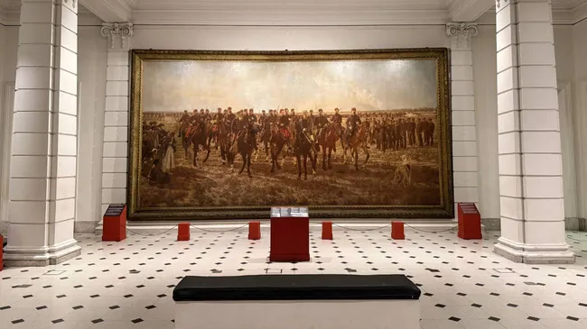 De las Invasiones Inglesas al Centenario: un salón de libros raros toma el Museo Histórico
