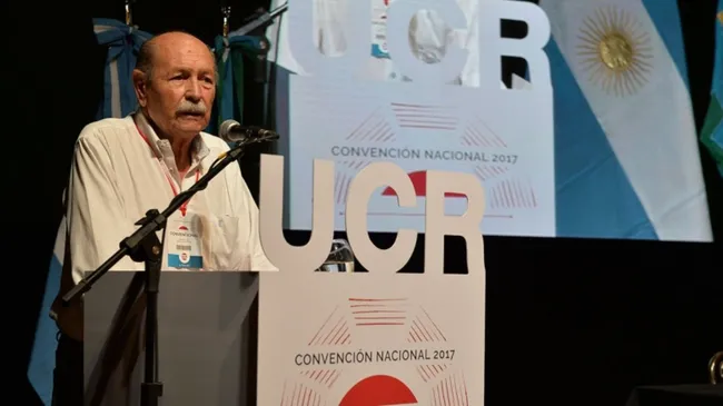 Fuerte cruce en la Convención de la UCR por el apoyo a Cambiemos
