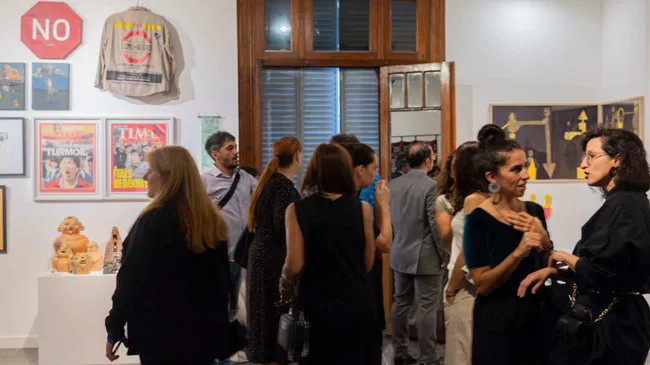 Una pareja de coleccionistas lleva su mundo privado a un museo público para que todos “entren a su casa”