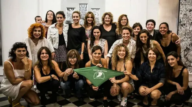 La existencia de las Bolten, o cómo convivir con otro fake engrietado que nos mantiene calentitos