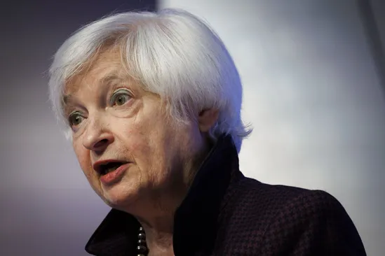 Janet Yellen elogió a la Inteligencia Artificial y pidió a las instituciones financieras profundizar su dominio