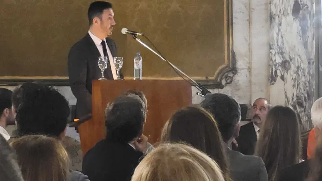 El giro ideológico de Luis Petri: de militar en la juventud radical a relativizar la violencia setentista