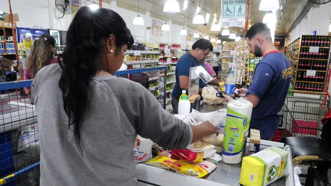 Pymes bonaerenses piden que el Estado cubra el 100% de los salarios de mayo