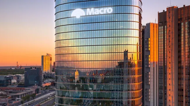 El Banco Macro pagó 50 millones de dólares y se quedó con el Itaú Argentina: el Banco Central aprobó la operación