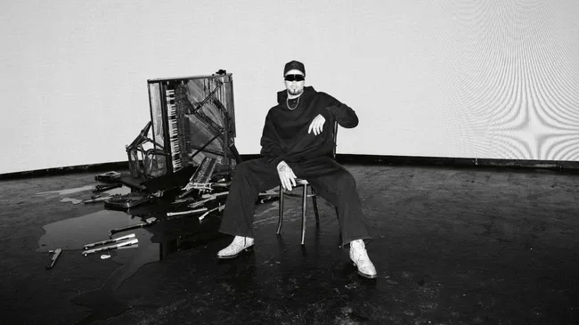 Dante Spinetta combina elegancia y sensualidad en dosis precisas en su nuevo álbum “Día 3”