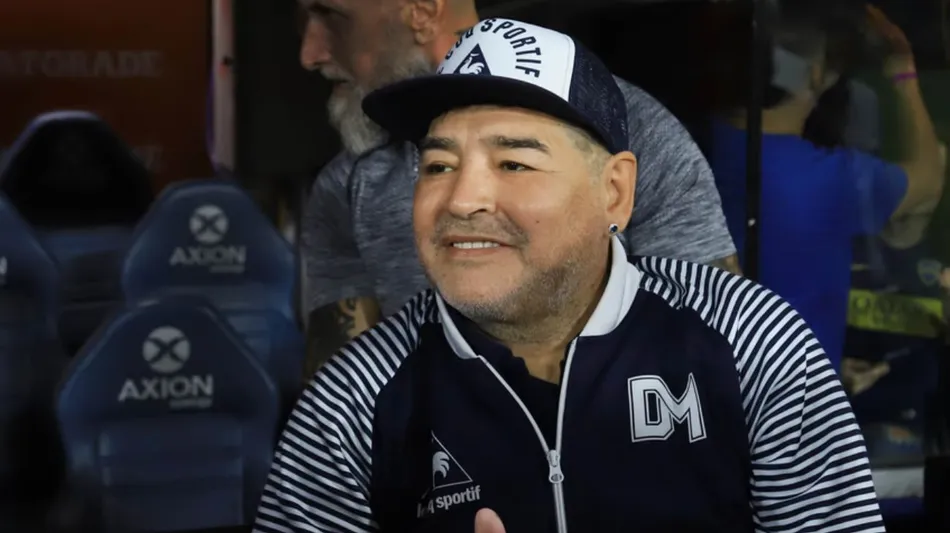 Juicio por la muerte de Diego Maradona: declaran el exdirector de la Clínica Olivos y el neurocirujano que lo operó