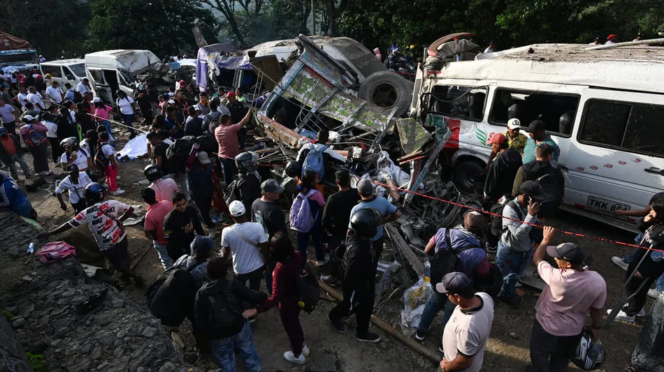 Ola de atentados en Colombia: 20 muertos por una bomba en el Cauca