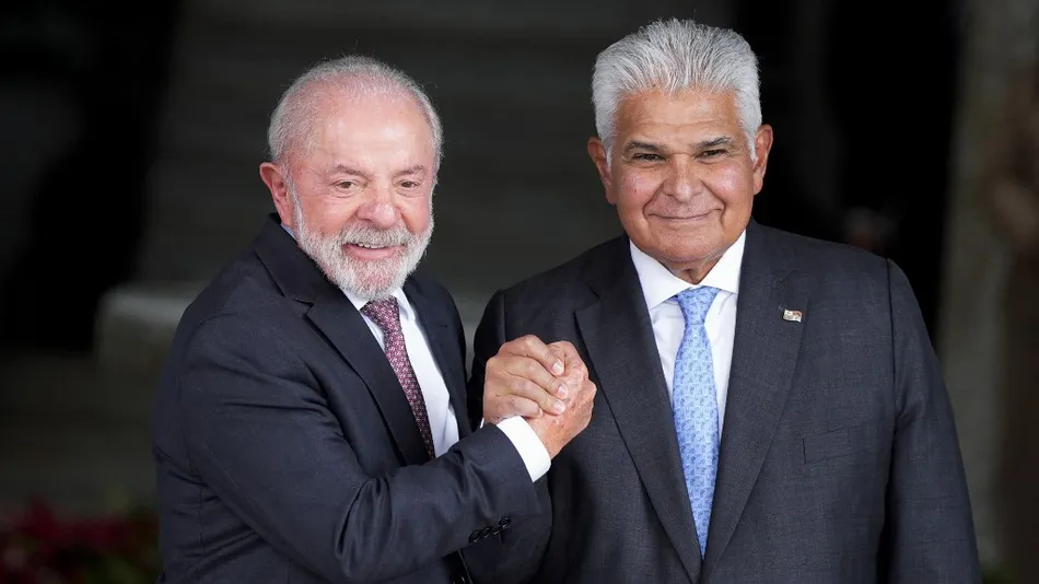 Lula señaló que la región "vive su momento de mayor retroceso de la integración"