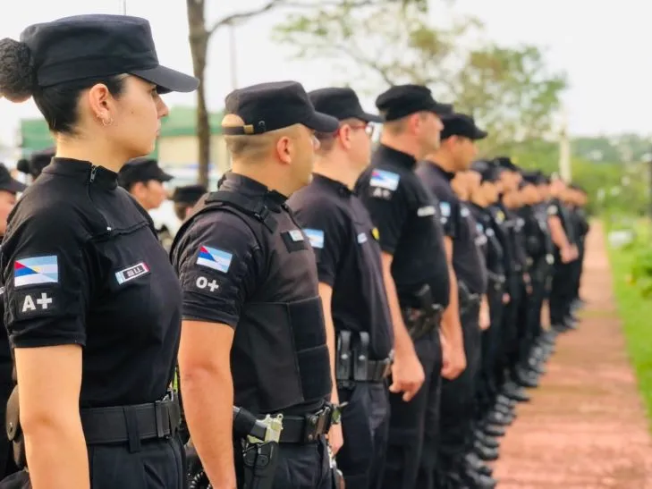 Misiones otorgará aumentos salariales desde febrero a docentes y fuerzas de seguridad