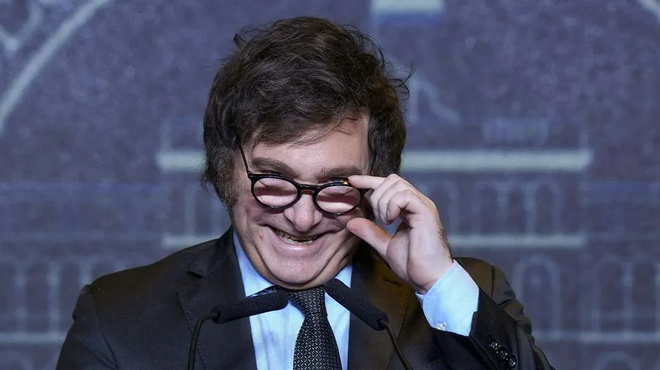 Eduardo Barcesat: “Estamos en presencia de un gobierno que está destruyendo la institucionalidad”