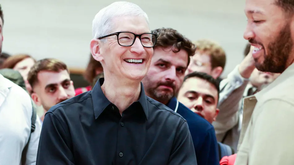 Tim Cook asegura que esta sano y que será presidente de Apple por mucho tiempo